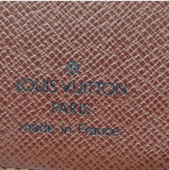 LOUIS VUITTON Monogram Porte Papier Zippe Wallet - Picture 7 of 9
